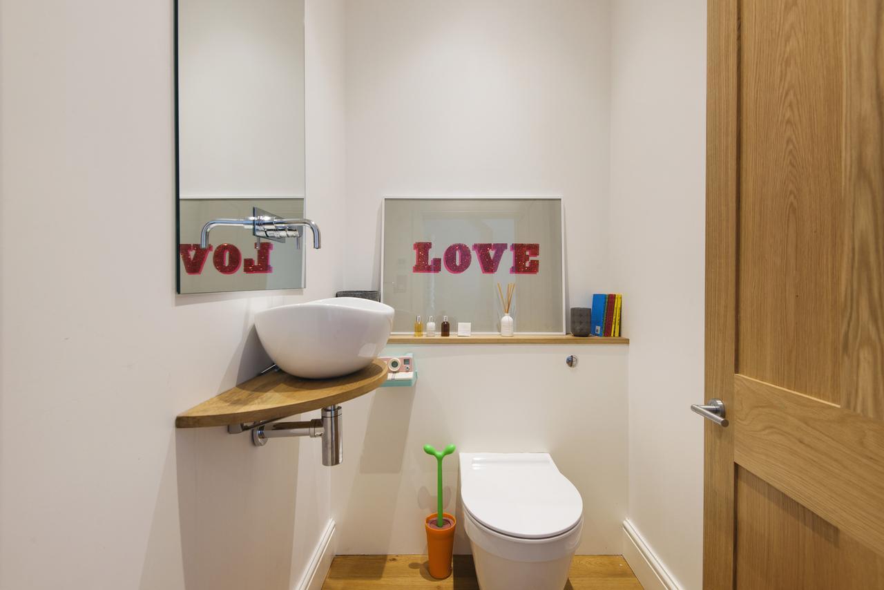 Enchanting Southfields Home By King George'S Park ロンドン エクステリア 写真